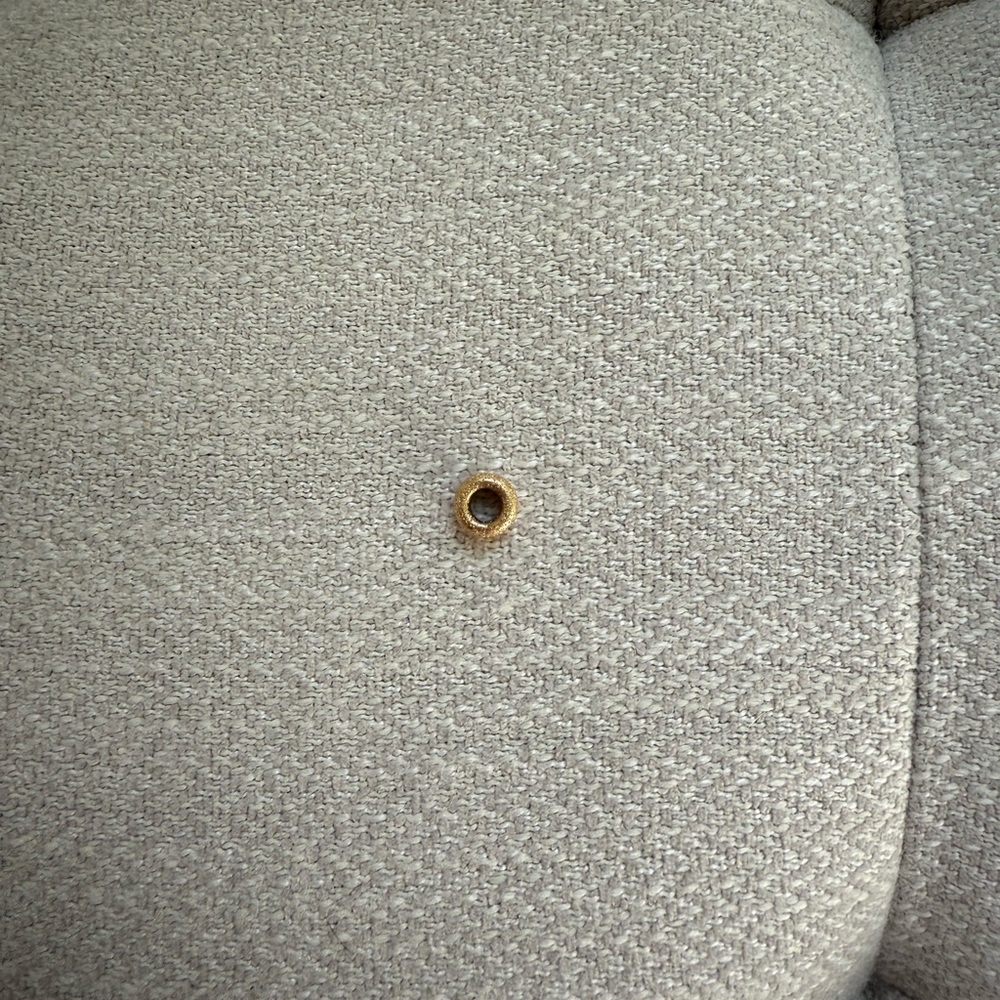 Carolina Bucci forte bead 18k gold Florentine finish